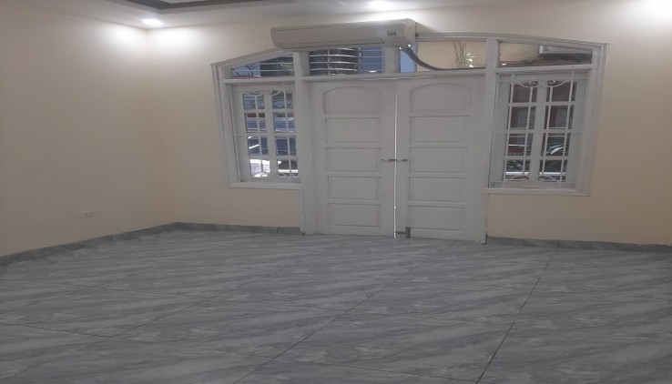Cho thuê Ở NHÓM 4 NGƯỜI nhà  ngõ 337 Định Công, 35m2 x 2.5  tầng, 2 ngủ, 2 wc, 7.5 Triệu